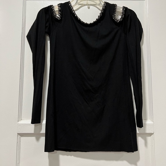 Bailey 44 xs Chain cold shoulder top NWT - Picture 1 of 3